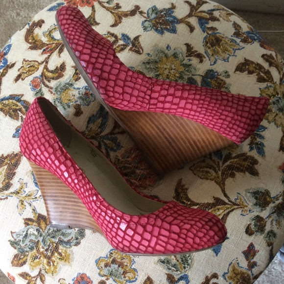 THRED UP MAXSTUDIO Fuscia Pink Closed Toe Wood - Picture 6 of 9